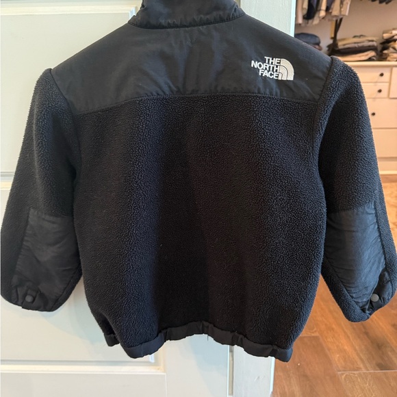 The North Face Classic Black Zip-Up Jacket - Picture 9 of 10
